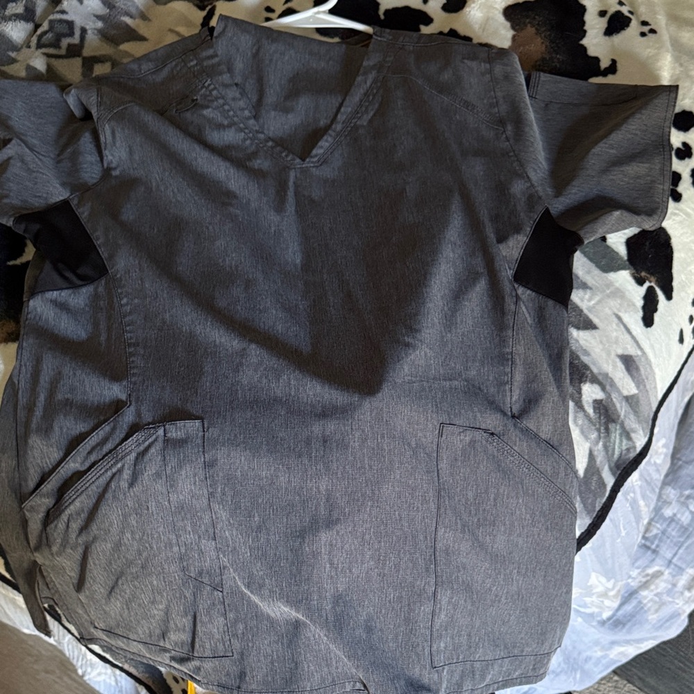 Carhartt Gray V-Neck Top